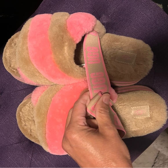Ugg Fluff Yeah Platform slide size 9 - Picture 3 of 6